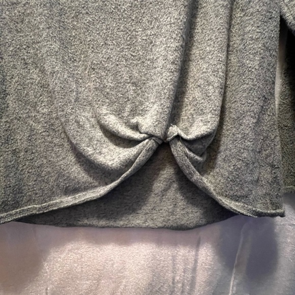 GREEN ENVELOPE LA Shirt Blouse - Picture 3 of 3